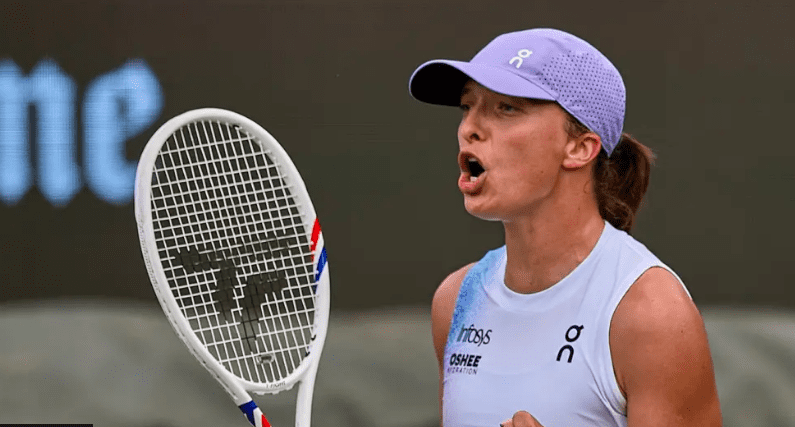 Swiatek reaches first WTA Tour grass-court final