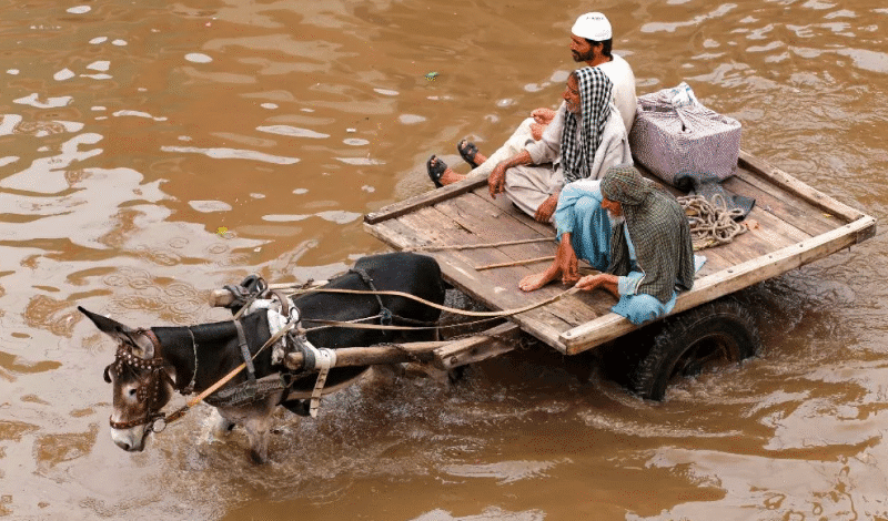 Monsoon rains and flash floods kill 72 in Pakistan